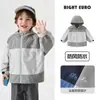 Chaqueta Impermeable Estilo Europeo de Trabajo para Niños Ropa de Otoño para Niños Top para Bebé Moda de Otoño 2026 Nuevo