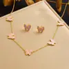 Conjunto de Duas Peças Atacado Transfronteiriço de Acessórios Modernos em Aço Inoxidável Banhado a Ouro com Pérolas e Múltiplos Elementos, Conjunto Simples e Versátil para Mulheres
