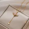 Aço titânio Qiu bit asas de anjo franja amor pingente colar de aço titânio feminino luxo leve nicho corrente clavícula acessórios moda