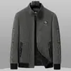 Jaqueta masculina de lã com pele de carneiro, estilo business casual, espessada para aquecimento, adequada para outono e inverno, projetada para homens de meia-idade e também uma ótima opção para pais.