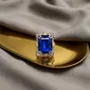 Conjunto de Tres Piezas Azul Real y Gris Zafiro Perlado Vintage Retro Palacio Qingdao, Conjunto de Joyería Versátil de Lujo Ligero para Cena