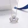 Versión de Alta Gama Shijia del Collar Ojo del Diablo para Mujer Presenta un Colgante de Cadena para Clavícula Corazón Latiente Cisne Dinámico de Swarovski