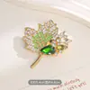 Broche de Mariposa para Mujer Sentido de Gama Alta Nicho Venta al por Mayor Pin de Perla Temperamento Fijo Metal Traje Joyería de Perlas