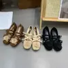 Zapatos Mary Jane de Ballet Retro Suaves de Gamuza 2026 Estilo Nuevo de Primavera para Mujer con Aumento Interno de Altura y Correas Cruzadas con Hebillas