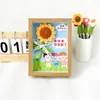 Regalo del Día del Maestro Creativo Souvenir de Alta Gama Adornos de Marco de Fotos con Ramo de Girasol Tejido a Mano con Lana