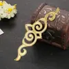 Materiales para palillos de pelo DIY Rodajas de flores Flores Enredaderas Patrón ondulado Tótem Hojas de hierro con forma de ala Relieve Accesorios para pendientes