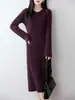 Vestido de Punto de Lana Pura con Cuello Redondo y Mangas Largas Acampanadas, Color Sólido, Canalé Ajustado, Vestido Midi