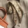 Bufanda Cuadrada de 70 cm con Raya Blanca y Cuadros para Mujer, Estilo Coreano, Bufanda Pequeña para Protección del Cuello en Primavera y Otoño, Bufanda de Algodón y Lino, Regalo para Mamá, Chal