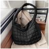 Bolso Plisado Nube Estilo Nuevo 2026 para Mujer, Comercio Exterior, para Viajes, Bolso Dumpling de Gran Capacidad Casual, Bolso de Mano, Bolso Grande Relleno de Algodón