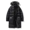 Abrigo de algodón a medida, talla grande, de longitud media para hombre, adecuado para invierno, con capucha desmontable, forro engrosado y cuello de piel sintética