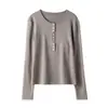 Camiseta de Punto de Manga Larga con Medio Botón de Lino Lyocell para Mujer, Nuevo Diseño Primavera/Verano, Top Interior Elegante y Versátil