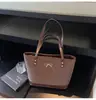 Bolsas de Alta Gama Casuales Transfronterizas para Mujer 2025 Nuevo Diseño de Bolso de Hombro Versátil de Gran Capacidad Bolso Tote