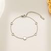 Pulseira Popular de Aço Titânio da Moda com Concha Branca e Flor Pequena para Mulheres Verão Ins Design Personalizado de Alto Nível Corrente para Clavícula