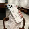 Funda de Teléfono Suave y Linda con Patrón de Gato Hueco para Apple 17 Venta al por Mayor Pintada iPhone 18 Pro Max Cubierta Protectora Anti-Caídas
