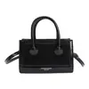Diseño de Nicho Bolso Baguette Portátil Estilo Occidental para Mujer Otoño 2025 Nuevo Lujo Accesible Costuras en Color Contrastante Bolso de Hombro Único Cruzado