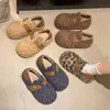Zapatos Birkenstock Casuales Slip-on de Ante Retro con Plataforma Interna para Mujer Otoño 2026 Nuevos Mocasines Casuales de Cobertura Total con Hebilla de Cuero y Suela Gruesa