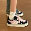 Outono 2026 Novos Tênis de Lona Branca Fashion Versátil Estrelado de Lona com Cadarço Estilo Estudante Casual Feminino Board Shoes