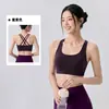 Sujetador de yoga cruzado en la espalda para mujer con copas fijas, ropa interior deportiva de una sola pieza, sujetador deportivo a prueba de impactos para correr y Pilates