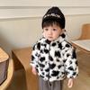 Abrigo de piel estilo coreano de invierno Nuevo abrigo de piel de otoño e invierno para niños, forro polar grueso, estilo occidental, con capucha cálida, moda para niñas.