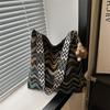 Bolso bandolera informal sencillo de estilo coreano con diseño a cuadros, de gran capacidad, a la moda, para primavera de 2024.