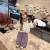26 Inverno Novo Estilo Coreano Meninas Jaqueta de Algodão Acolchoada com Gola de Pelo Bebê Estilosa Acolchoada com Veludo Roupas de Frio Infantis Algodão Tendência