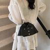 Bolso Pequeño de Diseño Nicho al por Mayor Bolso de Mujer 2025 Verano Nueva Entrada Lujo Estilo Extranjero Bolso de Hombro Bolso Cruzado de Cadena de Celebridad de Internet