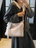 Bolso retro de gran capacidad para mujer, nuevo bolso bandolera informal combinable con todo, bolso de mano para ir al trabajo popular este año.