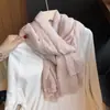 Nuevo chal de encaje empalmado para viajes y vacaciones con un estilo de páramo de alta gama, pañuelo para la cabeza extragrande para proteger del sol