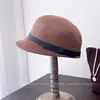 Gorra de lana con cinta de color block estilo tweed, gorra de béisbol simple retro de invierno para mujer, elegante y estiliza el rostro, gorra de equitación, moderna