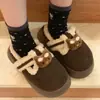 Zapatillas de algodón Birkenstock de estilo retro versátil para mujer, nuevo modelo otoño e invierno 2026, lindos zapatos peludos cálidos de dibujos animados de felpa para exteriores