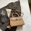 2025 Nueva Llegada Bolso con Patrón de Cocodrilo Bolso de Moda de Mano para Mujer Bolso Elegante de Hombro Único Bolso Cuadrado Pequeño Delicado de Mano