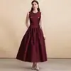 Foto Real de Vestido Sleeveless de Gola Redonda Estilo Francês de Luxo para Afinar a Cintura para Mulheres com Cinto