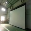 En stock buena planitud tela para pantalla de proyección blanco y negro retardante de llama tela para cortina de proyector para pantalla eléctrica escenario