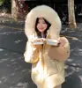 Chuchu Islandia abrigo corto de algodón estilo coreano, chaqueta acolchada talla grande estilo universitario con cuello de pelo, capucha y cintura ajustable, abrigo de invierno para mujer