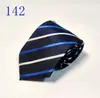En stock Corbata Moda Nuevo Estudiante 8cm Moderna Estrecha Coreana para Grupo de Hombres Corbata Rayas Cuadros Traje Boda