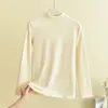 Nueva colección Otoño/Invierno 2026: top térmico suave y cómodo de manga larga con cuello semi-alto, color liso simple, versátil, amigable con la piel y estilo minimalista