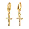 Brinco Cruz Banhado a Ouro 18K Revestimento a Vácuo Fornecimento Direto Brinco da Moda com Cravação de Diamante Feminino Estilo Europeu Brinco de Nicho Acessórios