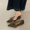 Zapatos de Mujer Negros con Tacón Grueso y Punta Fina 2026 Nuevos de Otoño e Invierno Versátiles Elegantes Zapatos de Noche para Combinar con Faldas Zapatos Peludos
