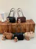 2026 Nuevo Bolso Boston Retro para Mujer Suede Felpa Bolso de Hombro Bolso de Mano Cruzado de un Solo Hombro Bolso Versátil