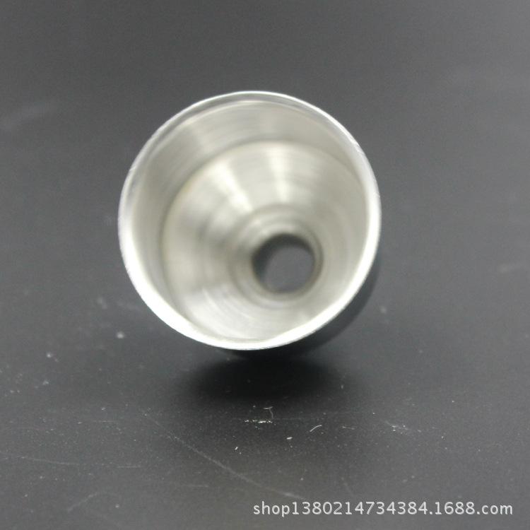 大漏斗黑底 (4)
