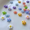 Mini Girasol Multicolor de Cinco Pétalos Joyería para Uñas Decoración de Uñas Resina Portátil Accesorios Pequeños Estilo Mixto Popular Nuevo Estilo