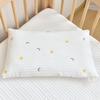 Almohada de algodón puro para siesta de bebé en jardín de infantes, almohada bordada acolchada para niños, funda de almohada extraíble y lavable, venta al por mayor para las cuatro estaciones