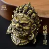 Aldea de Xizang Pampa Vajra Flor de Loto Águila Dorada Zaki Lhamo Colgante de Collar Estilo Étnico