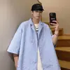Roupas Masculinas Estilo Hong Kong Verão 2025 Nova Camisa de Manga Curta com Padrão Embossado Colarinho de Terno Masculino Camisa Casual Top de Tamanho Grande