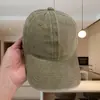 Gorra de béisbol retro simple lavada desgastada estilo europeo para hombres y mujeres gorra de pico versátil para exteriores sombrero simple venta al por mayor