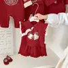 Conjunto de Dos Piezas de Verano para Bebés Niñas, Nuevo Atuendo Rojo Cheongsam Estilo Chino para Celebraciones de Primer Mes y 100 Días