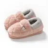 Pantuflas de algodón engrosado que cubren el talón para hombre, otoño e invierno, con felpa adicional, para interiores, del hogar, del hogar, zapatos de algodón cálidos de suela gruesa para mujer