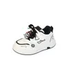 Tênis de Skate Baixo para Meninos e Meninas 2026 Outono Novo Estilo Coreano Fashionável Solado Macio Antiderrapante para Crianças Médias e Grandes Tênis de Skate Casual Esportivo