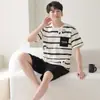 Pijama de Pareja Verano Hombres Algodón Puro Rayas Manga Corta Pantalones Cortos Agradable a la Piel Casual Talla Grande Hombres Delgado Conjunto de Ropa para el Hogar