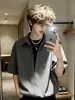 Camisa de Falso Dos Piezas de Manga Corta para Hombre Estilo Americano Rayas Patchwork Camisa Perezosa de Media Manga Verano Versátil Seda de Hielo Fresca Camiseta